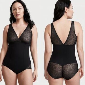New! Leonisa Shapewear Black Sheer Stripe Detail Sculpting Bodysuit 47427